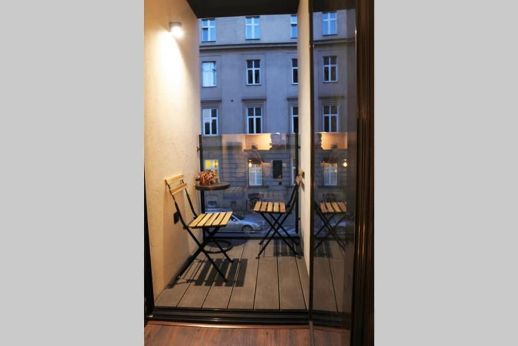 Boutique 109 - Old City, Luxury Apt. With A Garage Krakow Exterior photo